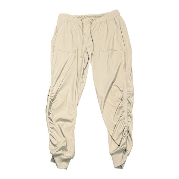 Lululemon Beyond The Studio Jogger - Picture 4 of 6